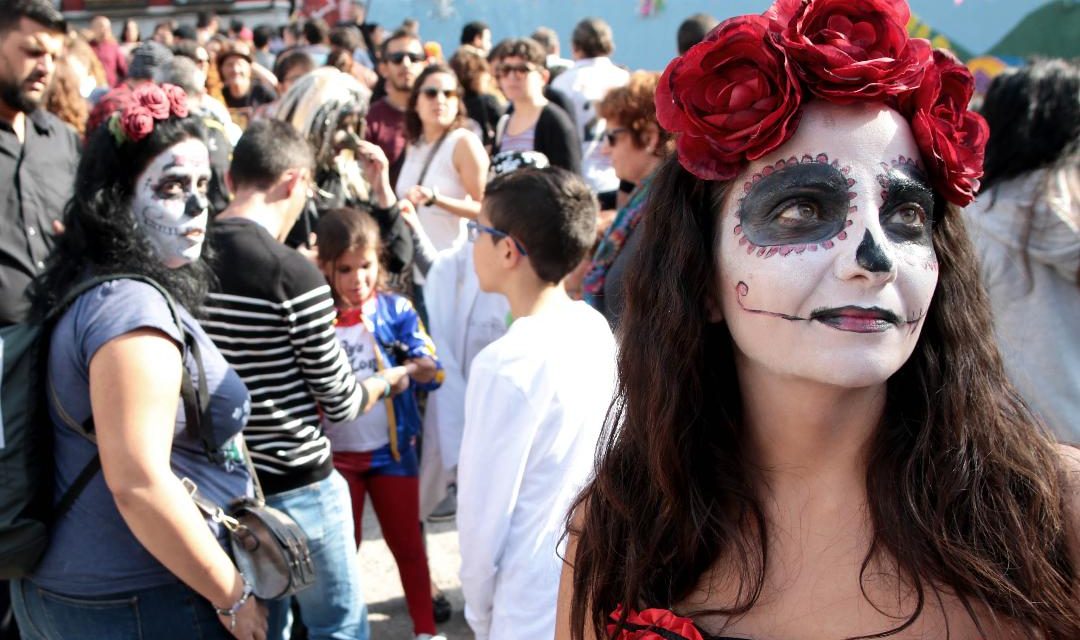 Celebrar el Día de Muertos en Madrid: fiesta, tradiciones mexicanas y denuncia