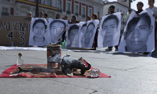 Recuerdan en Madrid a los 43 de Ayotzinapa
