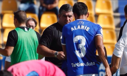 Amargo debut de Alanís con el Real Oviedo