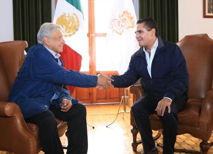 Gobernador de Michoacán rompe con el gobierno por pago de nóminas
