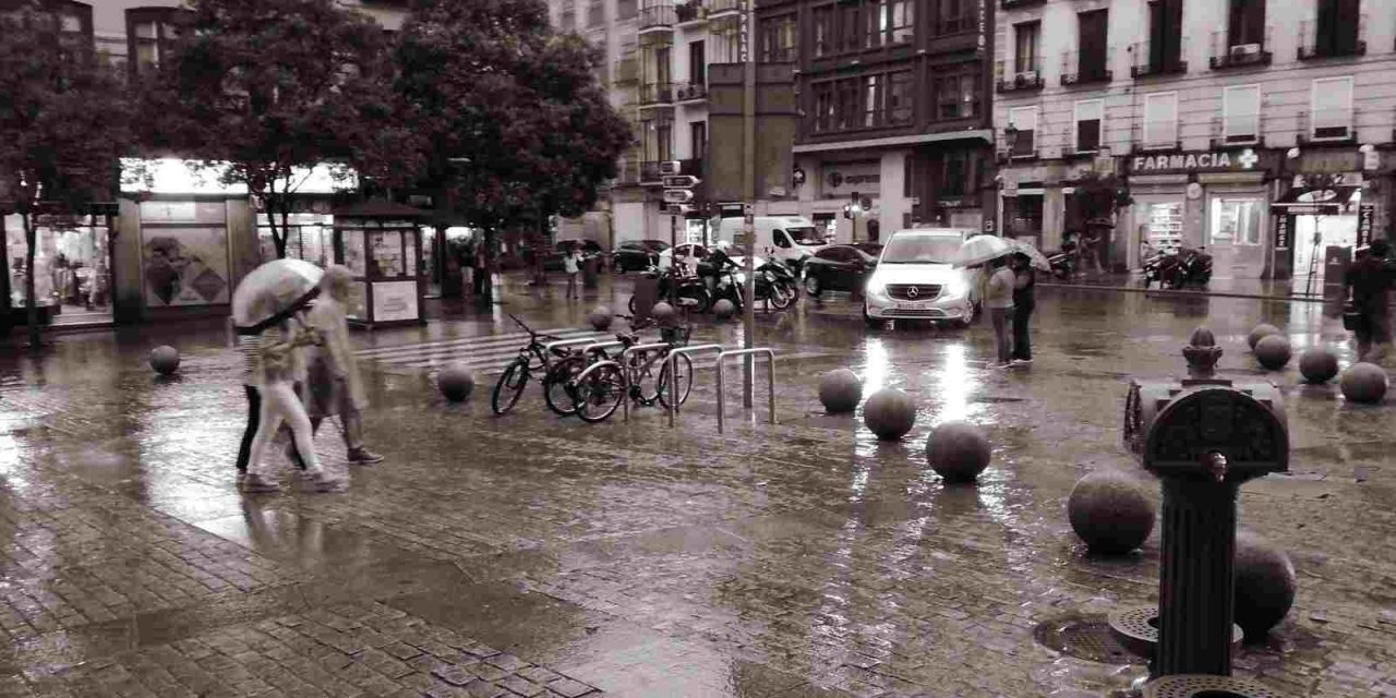 Llueve, Madrid