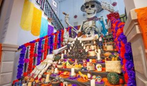Altar del Dia de muertos en Casa de México en España