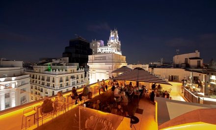 El verano ya está en el rooftop del hotel Pestana CR7 Gran Vía de Madrid